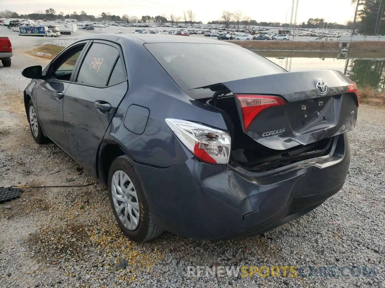 3 Photograph of a damaged car 5YFBURHE1KP930029 TOYOTA COROLLA 2019