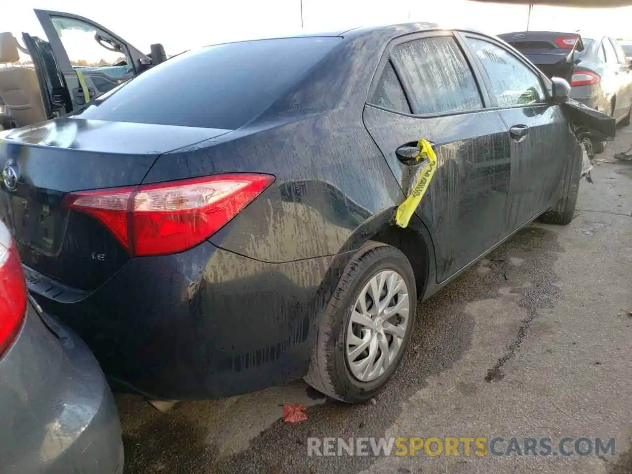 4 Photograph of a damaged car 5YFBURHE1KP932282 TOYOTA COROLLA 2019