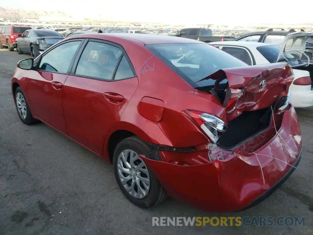 3 Photograph of a damaged car 5YFBURHE1KP932590 TOYOTA COROLLA 2019