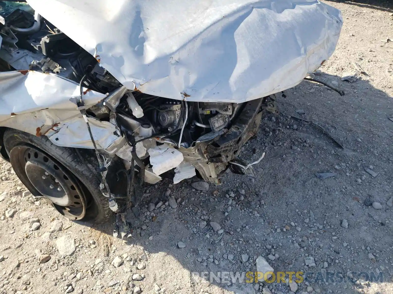 9 Photograph of a damaged car 5YFBURHE1KP932928 TOYOTA COROLLA 2019