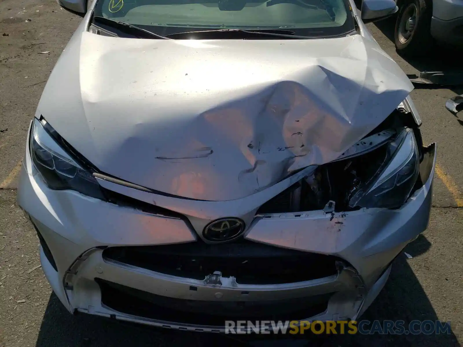 9 Photograph of a damaged car 5YFBURHE1KP932976 TOYOTA COROLLA 2019