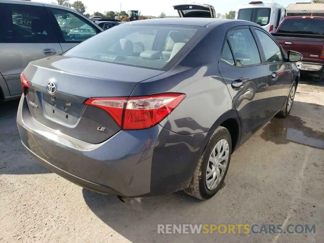 4 Photograph of a damaged car 5YFBURHE1KP933285 TOYOTA COROLLA 2019