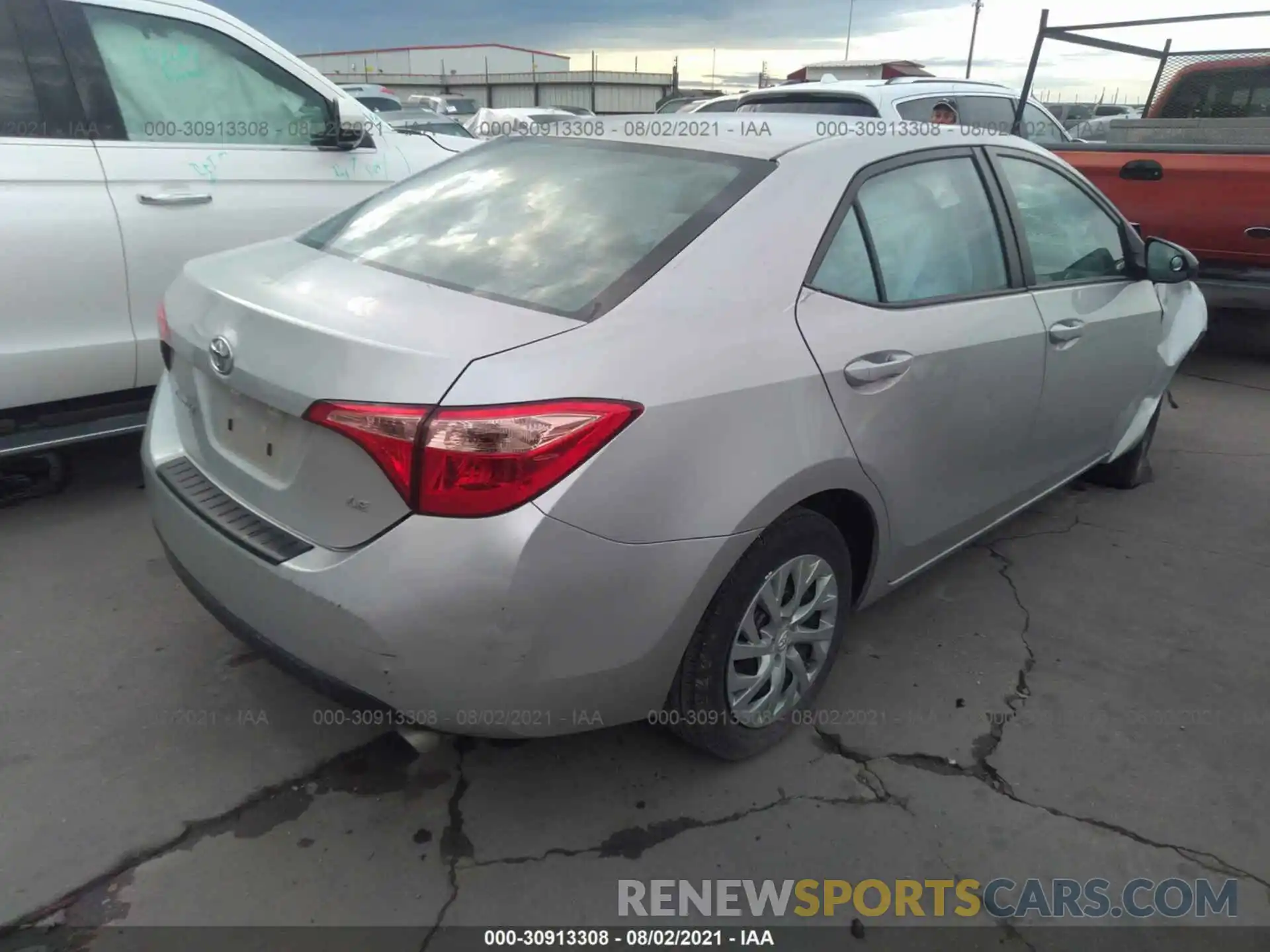 4 Photograph of a damaged car 5YFBURHE1KP934341 TOYOTA COROLLA 2019