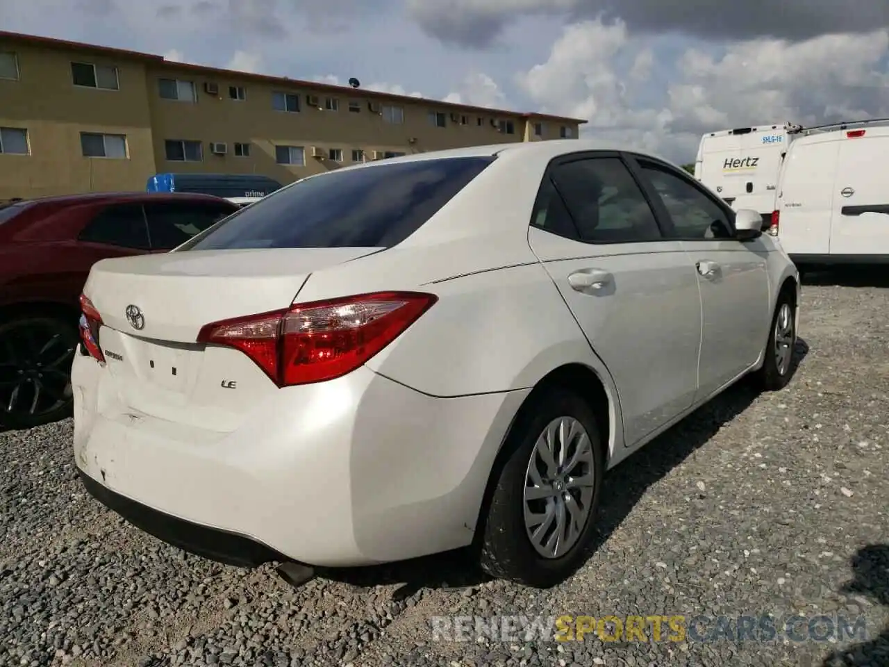 4 Photograph of a damaged car 5YFBURHE1KP934954 TOYOTA COROLLA 2019