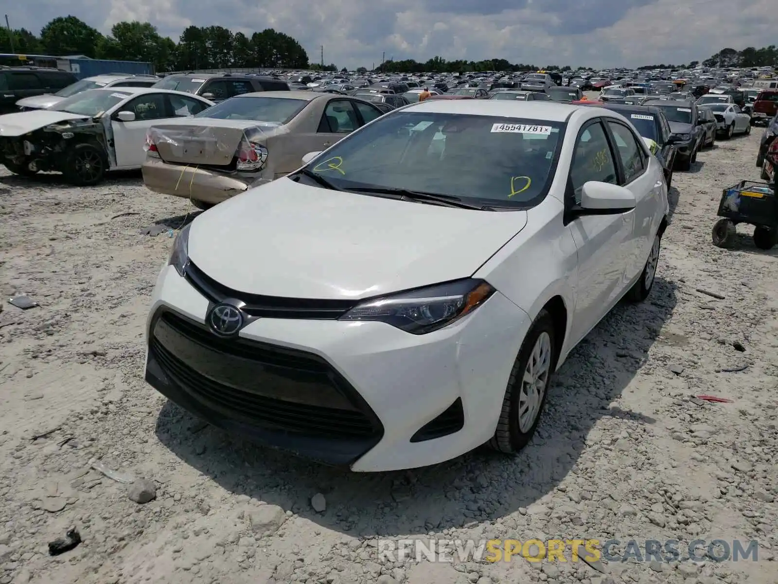 2 Photograph of a damaged car 5YFBURHE1KP935165 TOYOTA COROLLA 2019