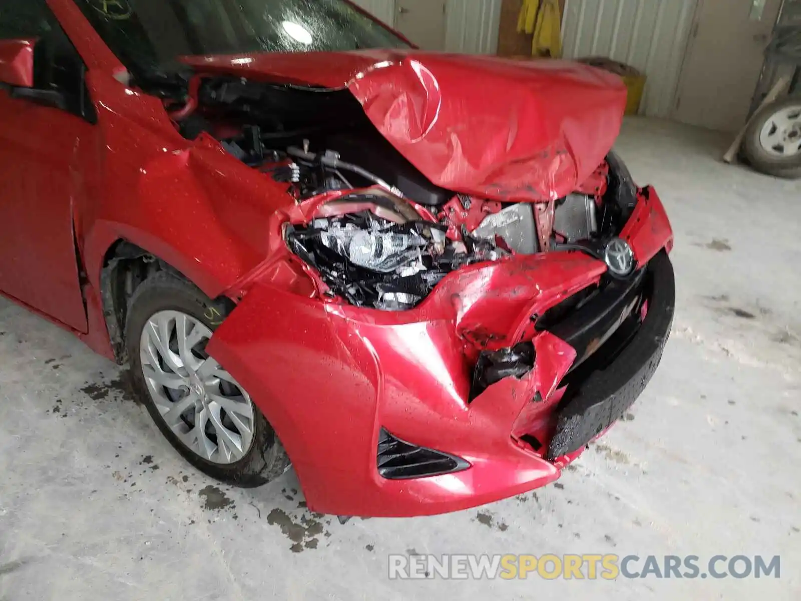 9 Photograph of a damaged car 5YFBURHE1KP936123 TOYOTA COROLLA 2019