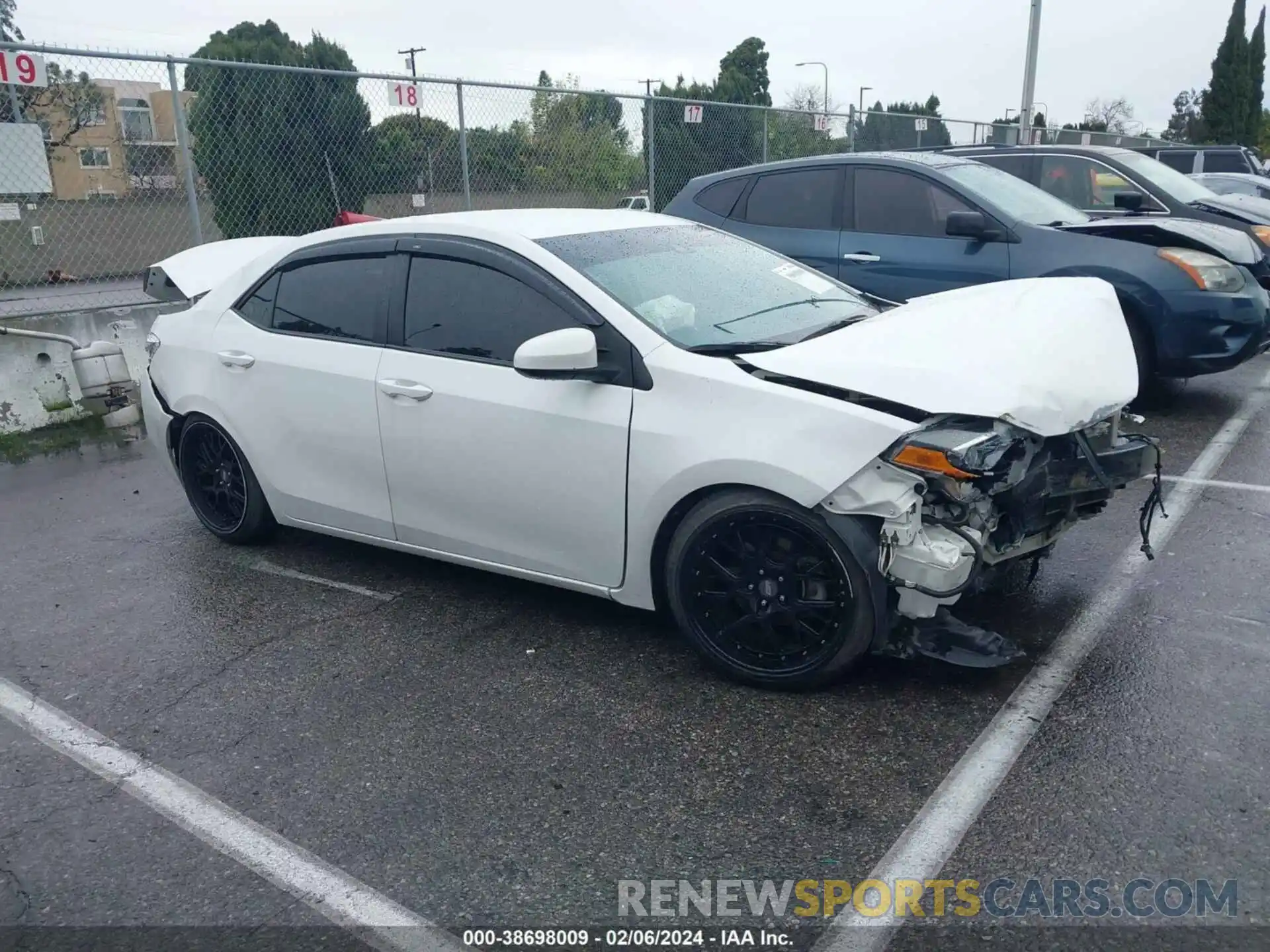 13 Photograph of a damaged car 5YFBURHE1KP936249 TOYOTA COROLLA 2019