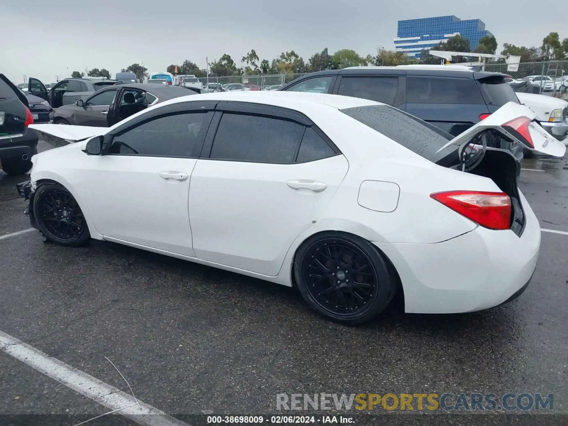 14 Photograph of a damaged car 5YFBURHE1KP936249 TOYOTA COROLLA 2019