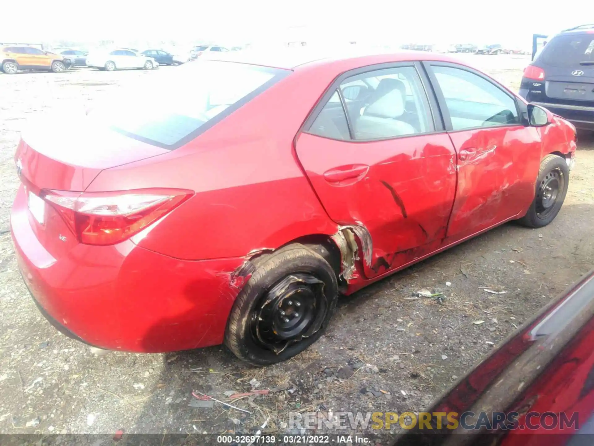 4 Photograph of a damaged car 5YFBURHE1KP937028 TOYOTA COROLLA 2019