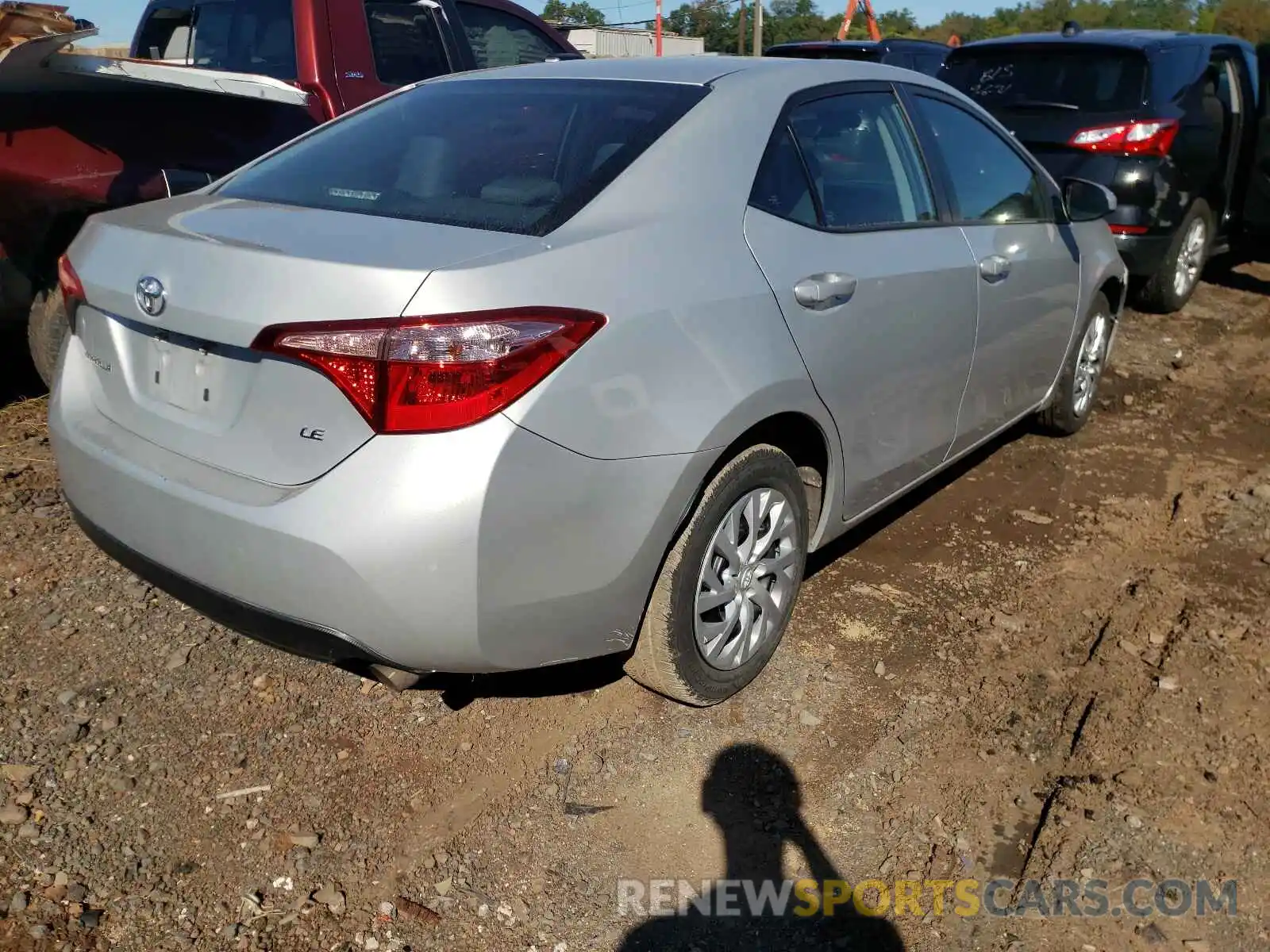 4 Photograph of a damaged car 5YFBURHE1KP937434 TOYOTA COROLLA 2019