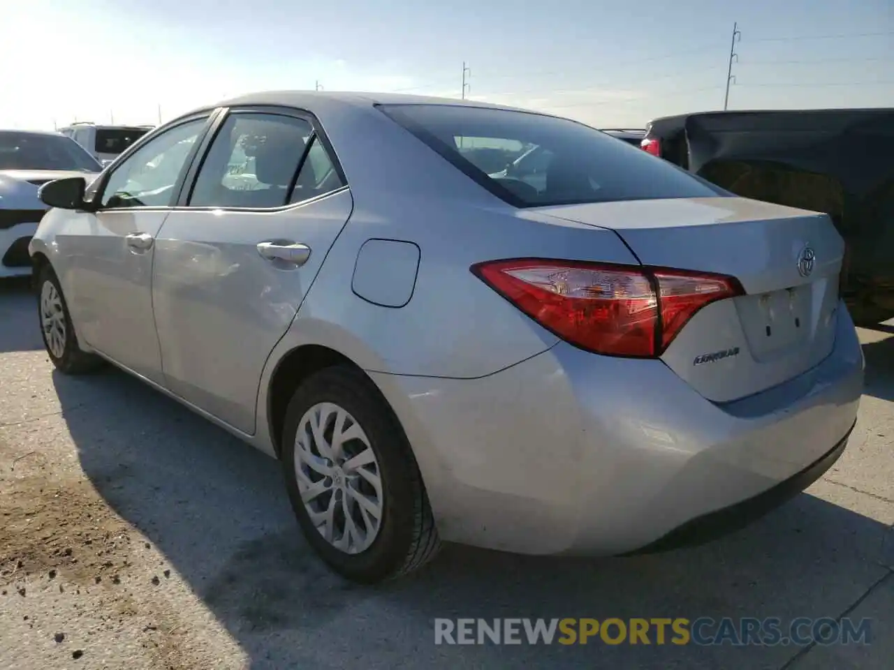 3 Photograph of a damaged car 5YFBURHE1KP937529 TOYOTA COROLLA 2019