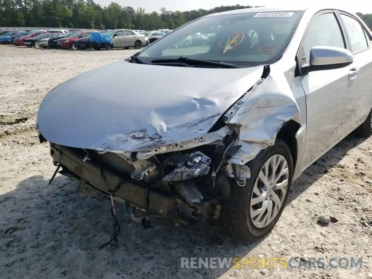 9 Photograph of a damaged car 5YFBURHE1KP938115 TOYOTA COROLLA 2019