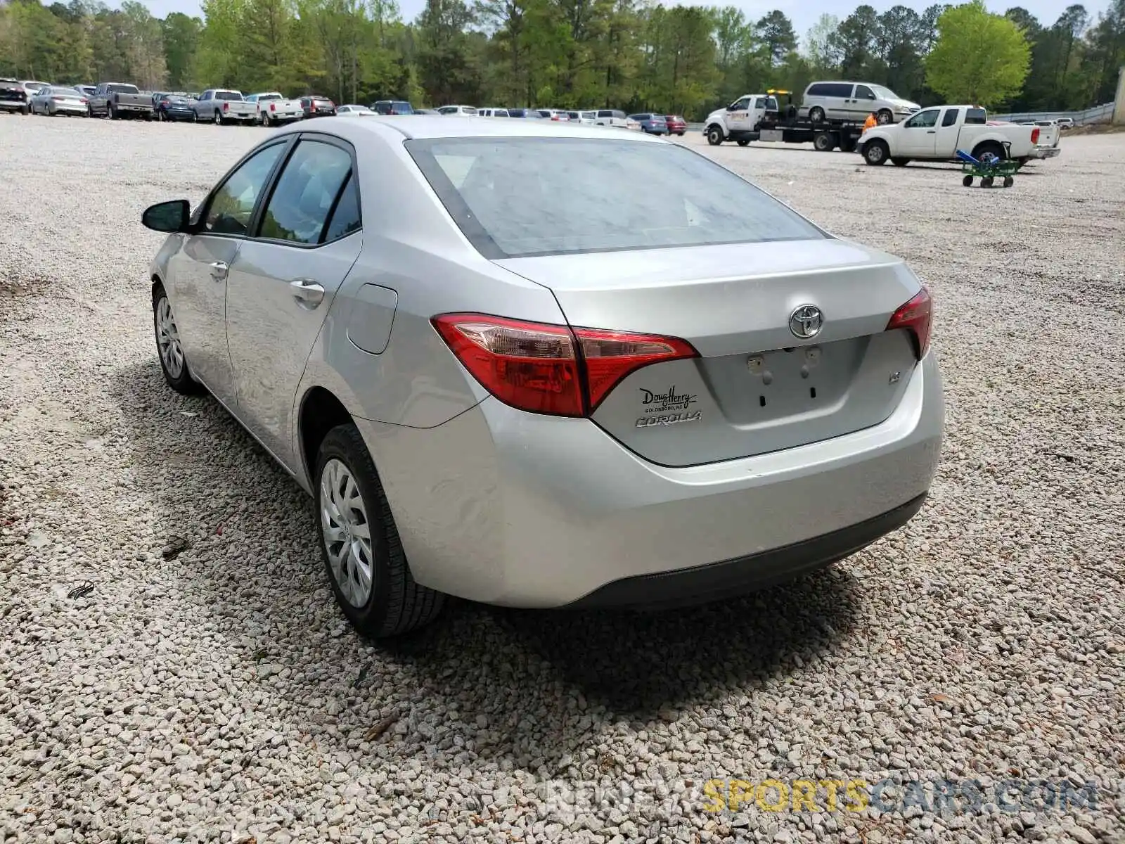 3 Photograph of a damaged car 5YFBURHE1KP939023 TOYOTA COROLLA 2019