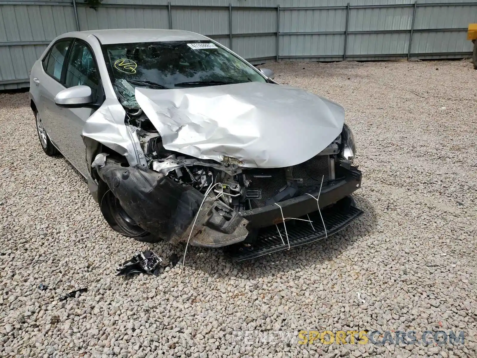 9 Photograph of a damaged car 5YFBURHE1KP939023 TOYOTA COROLLA 2019