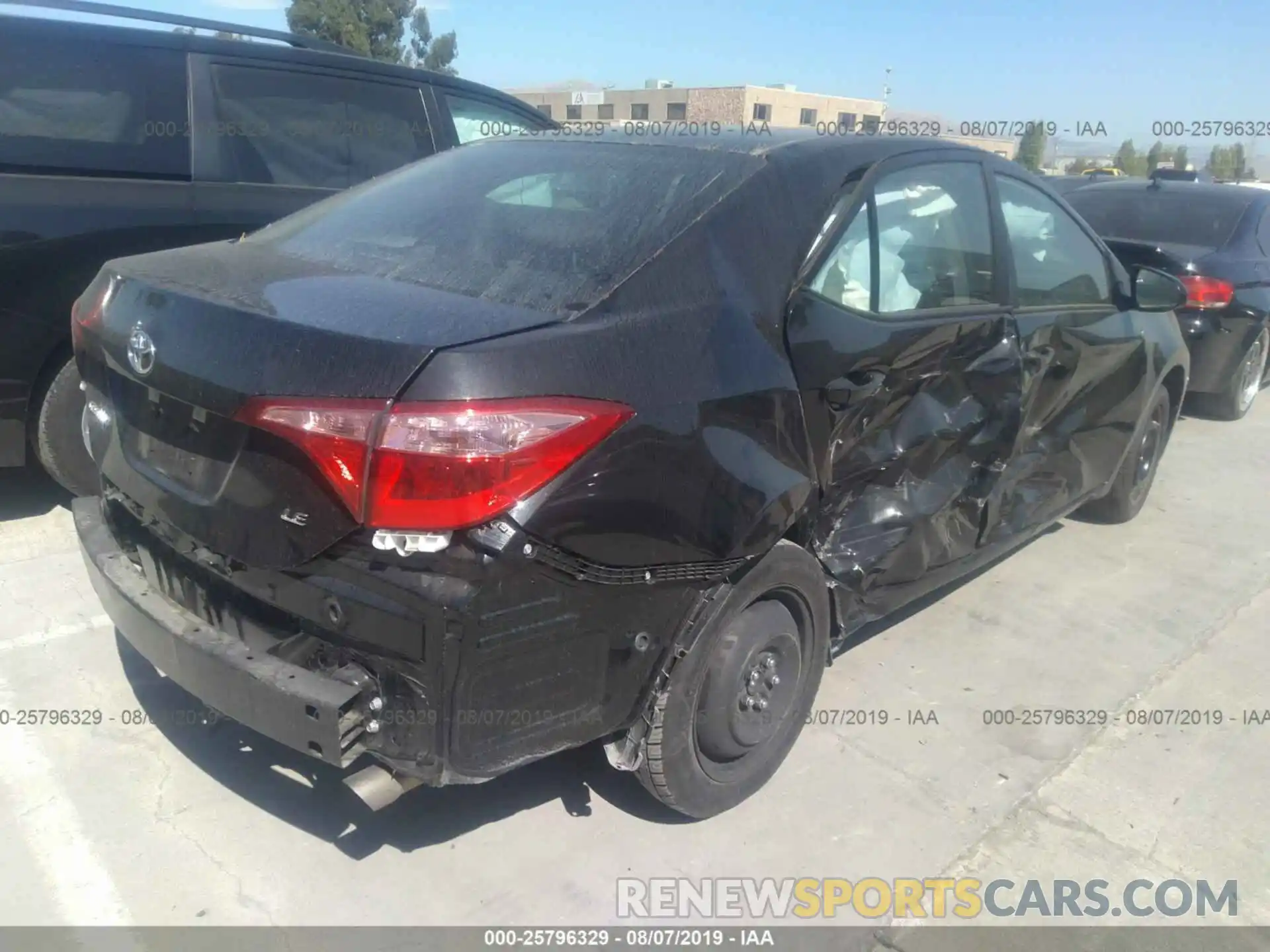 4 Photograph of a damaged car 5YFBURHE1KP939264 TOYOTA COROLLA 2019