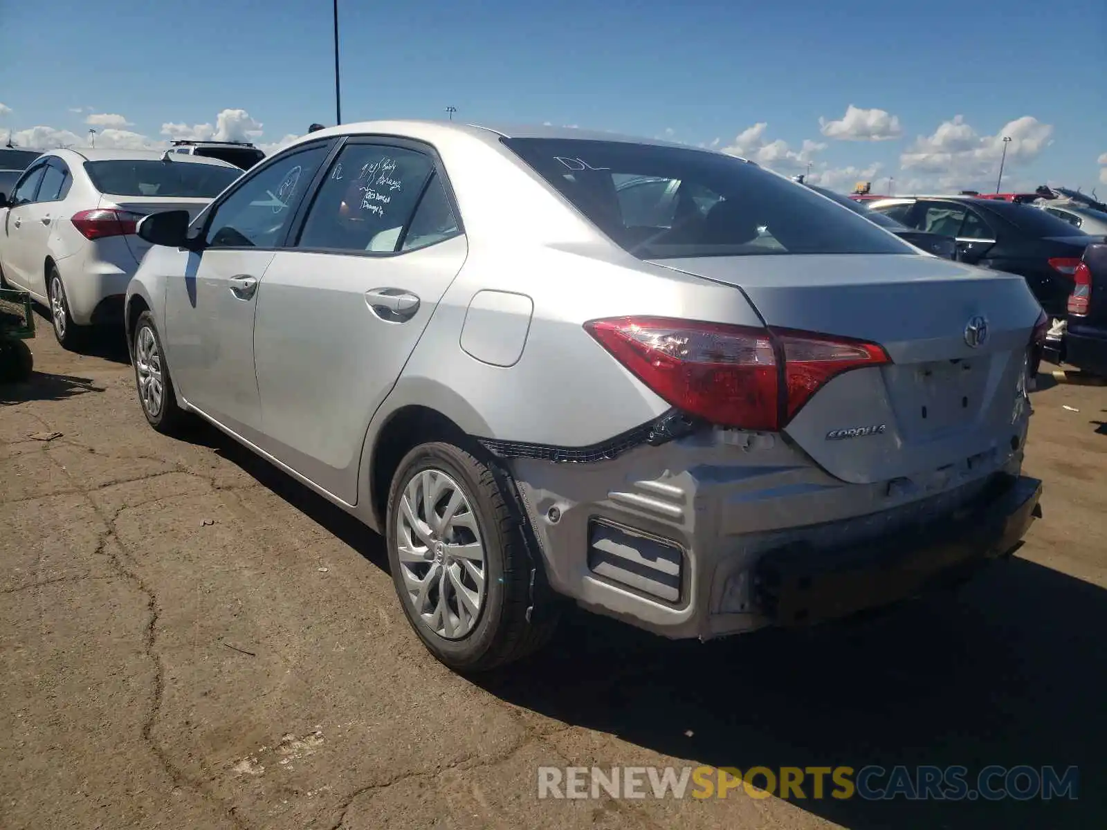 3 Photograph of a damaged car 5YFBURHE1KP939314 TOYOTA COROLLA 2019