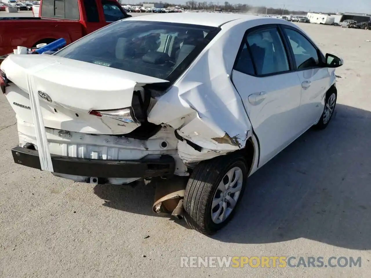 4 Photograph of a damaged car 5YFBURHE1KP939569 TOYOTA COROLLA 2019