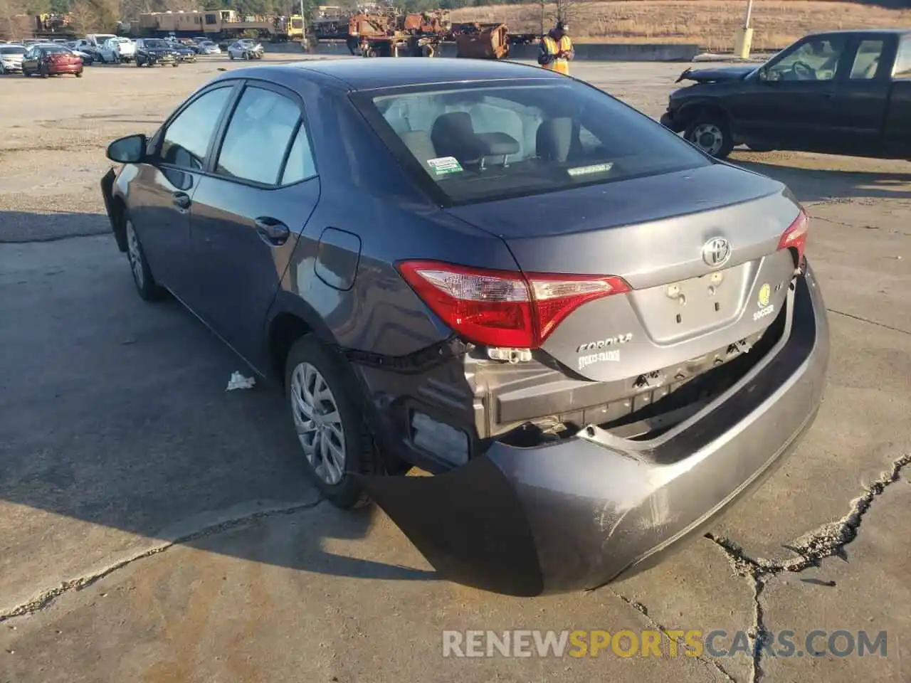 3 Photograph of a damaged car 5YFBURHE1KP939880 TOYOTA COROLLA 2019