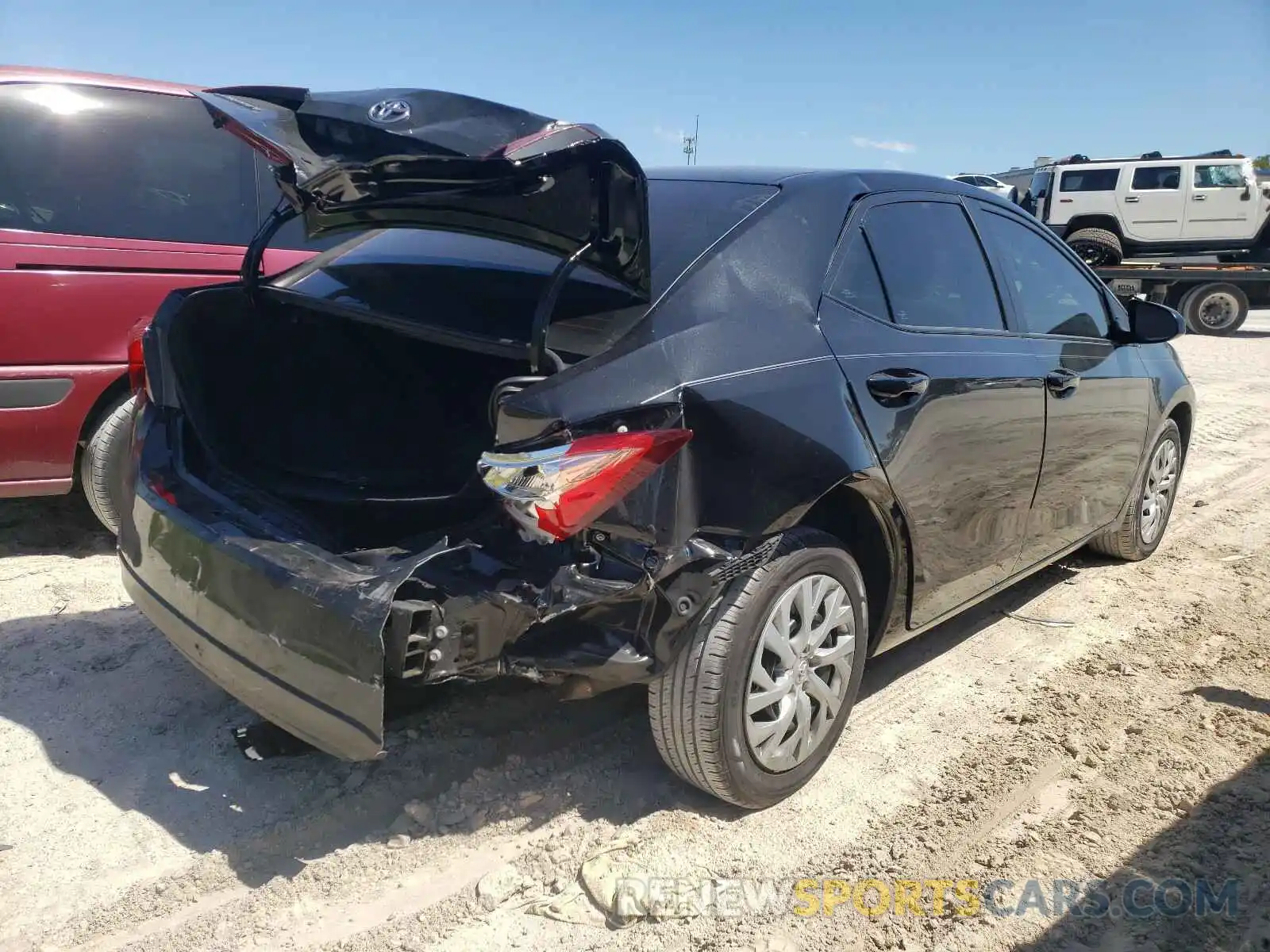 4 Фотография поврежденного автомобиля 5YFBURHE1KP940687 TOYOTA COROLLA 2019