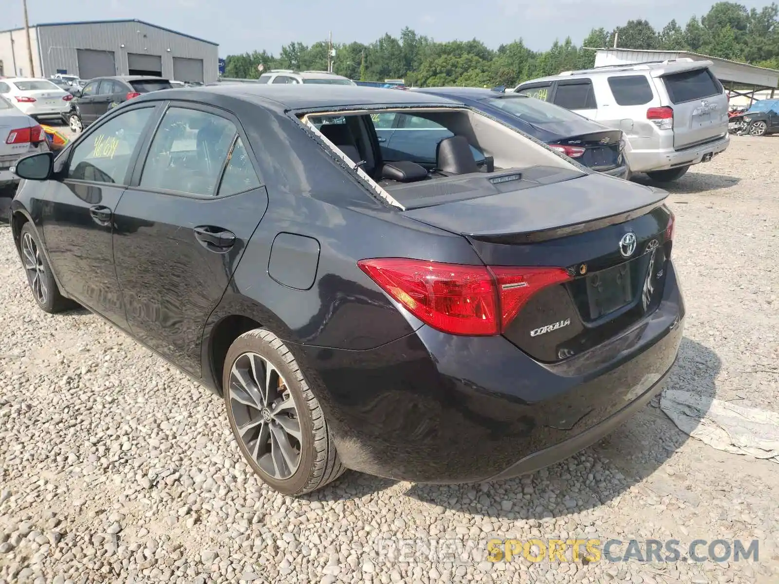 3 Photograph of a damaged car 5YFBURHE1KP941015 TOYOTA COROLLA 2019