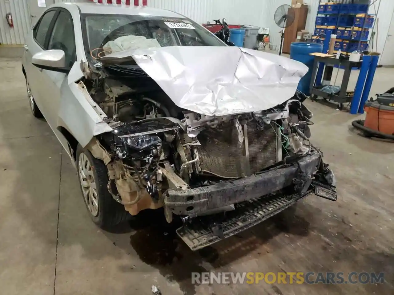 9 Photograph of a damaged car 5YFBURHE1KP941323 TOYOTA COROLLA 2019