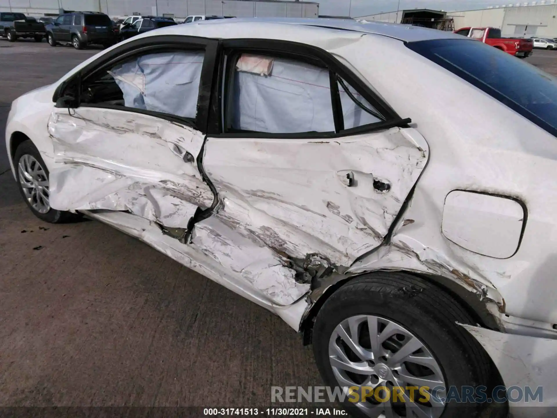 6 Photograph of a damaged car 5YFBURHE1KP941497 TOYOTA COROLLA 2019