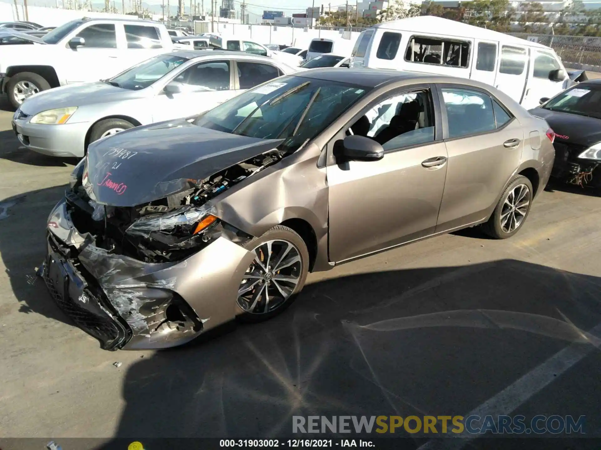 2 Photograph of a damaged car 5YFBURHE1KP941628 TOYOTA COROLLA 2019