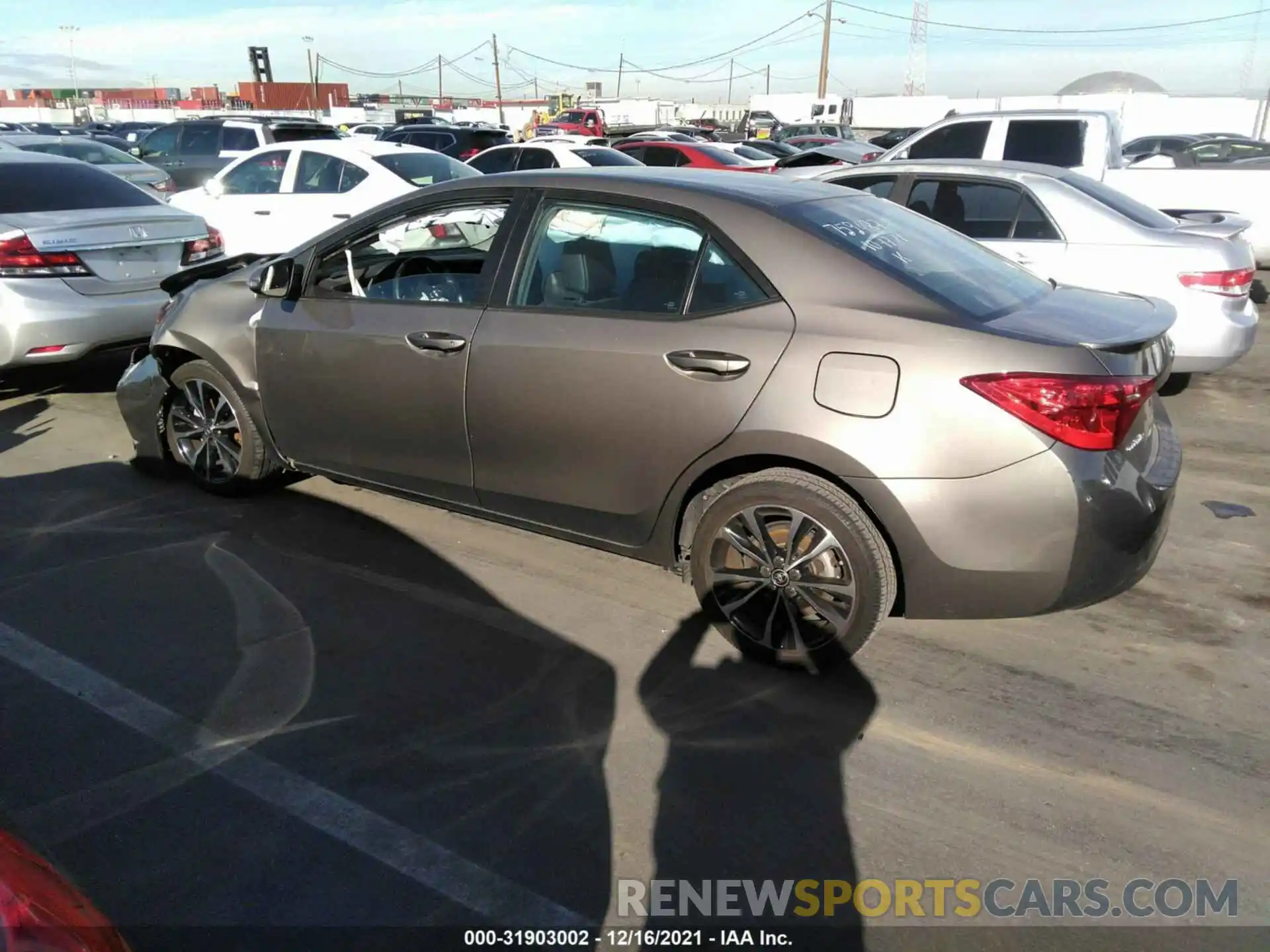 3 Photograph of a damaged car 5YFBURHE1KP941628 TOYOTA COROLLA 2019