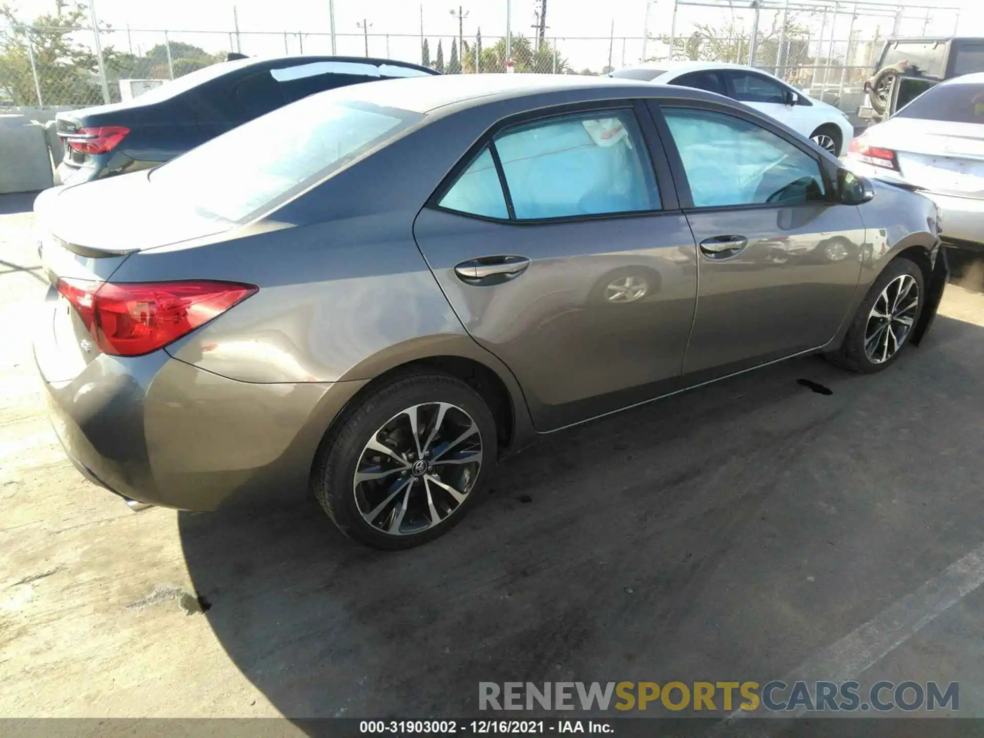 4 Photograph of a damaged car 5YFBURHE1KP941628 TOYOTA COROLLA 2019