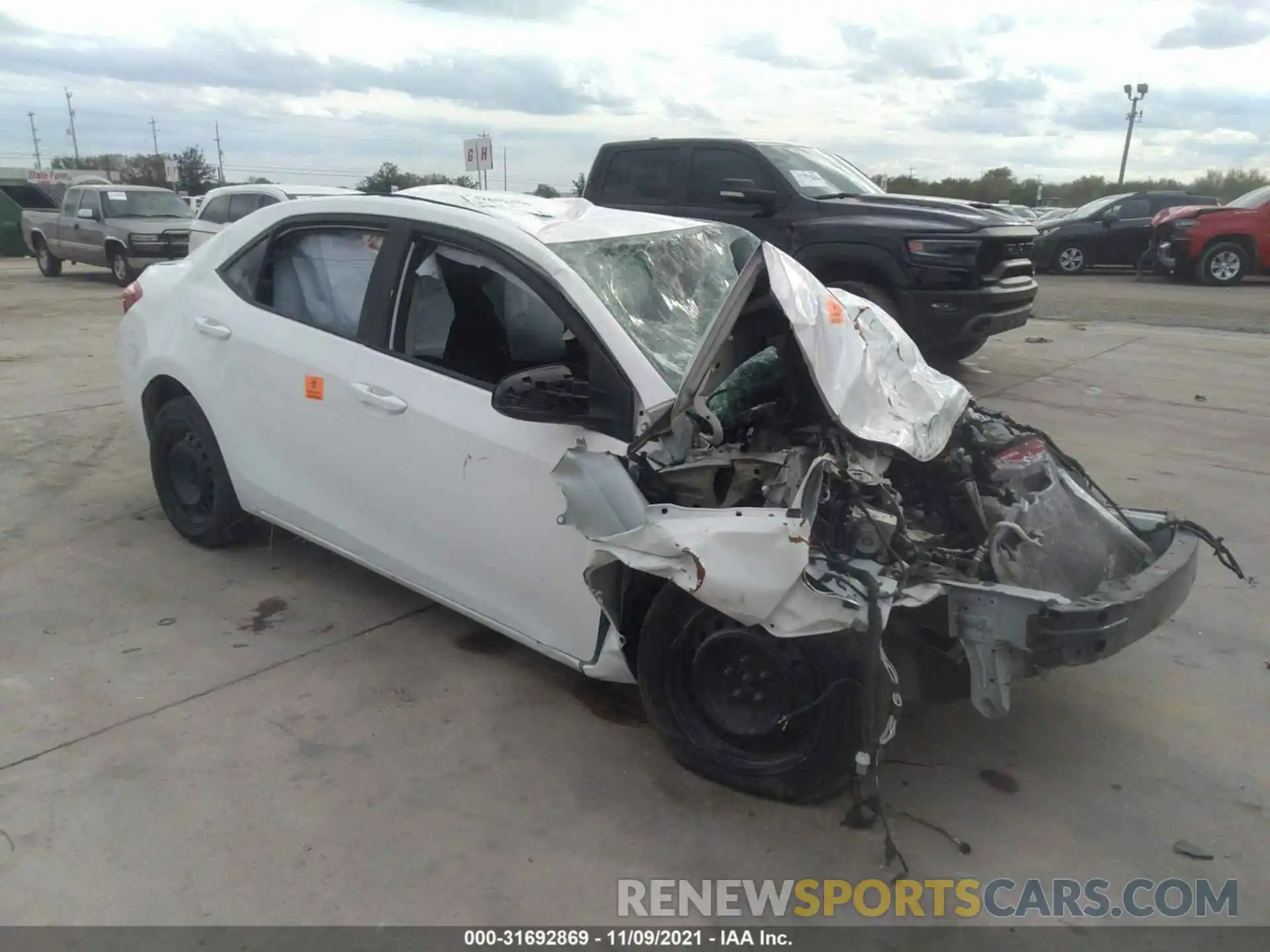 1 Photograph of a damaged car 5YFBURHE1KP941810 TOYOTA COROLLA 2019