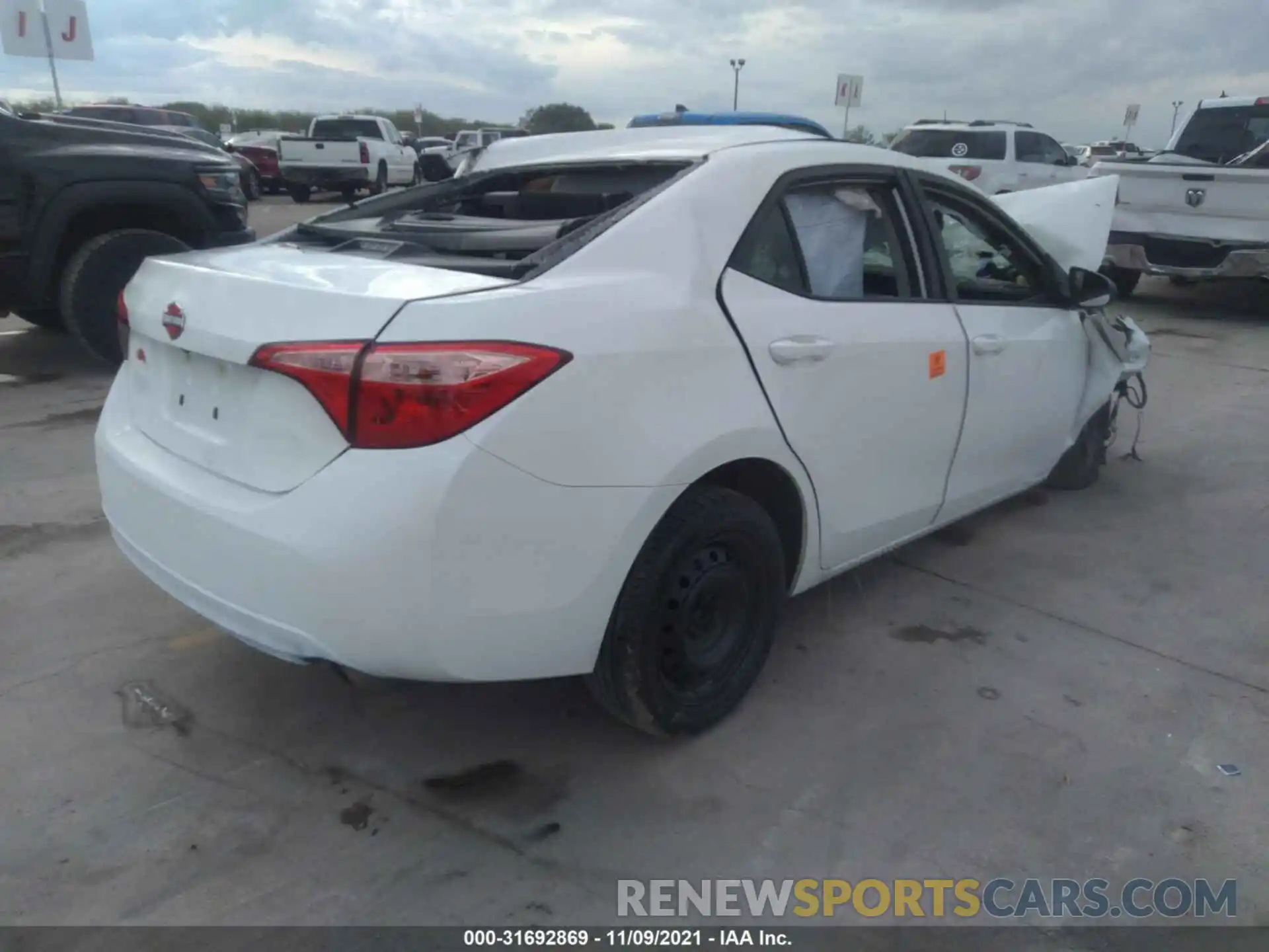 4 Photograph of a damaged car 5YFBURHE1KP941810 TOYOTA COROLLA 2019