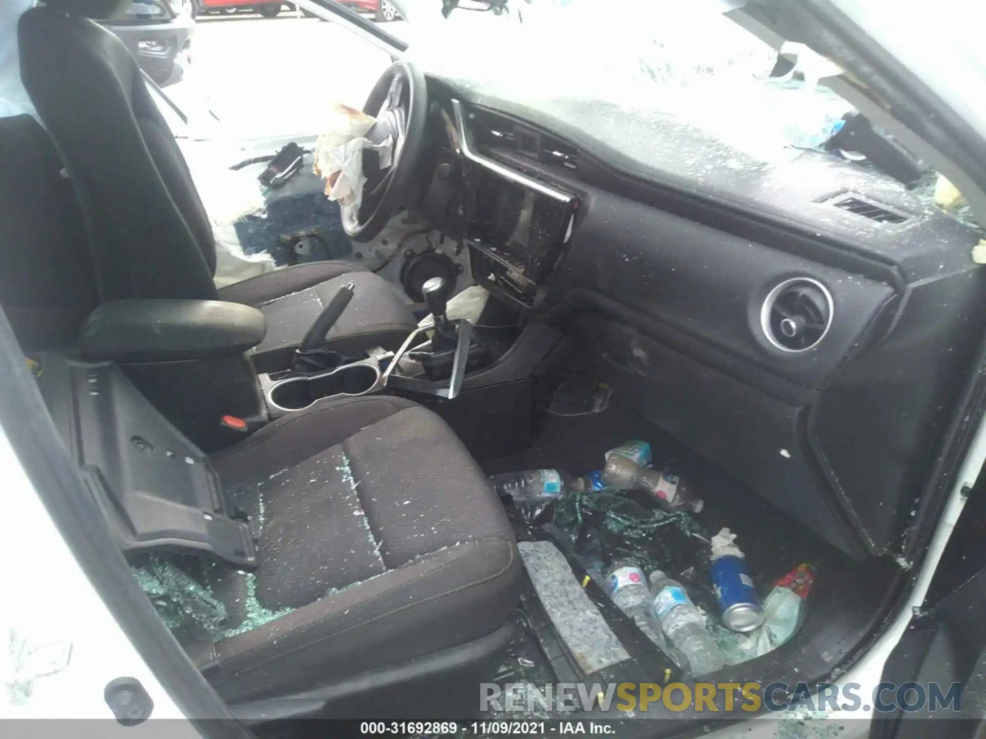 5 Photograph of a damaged car 5YFBURHE1KP941810 TOYOTA COROLLA 2019