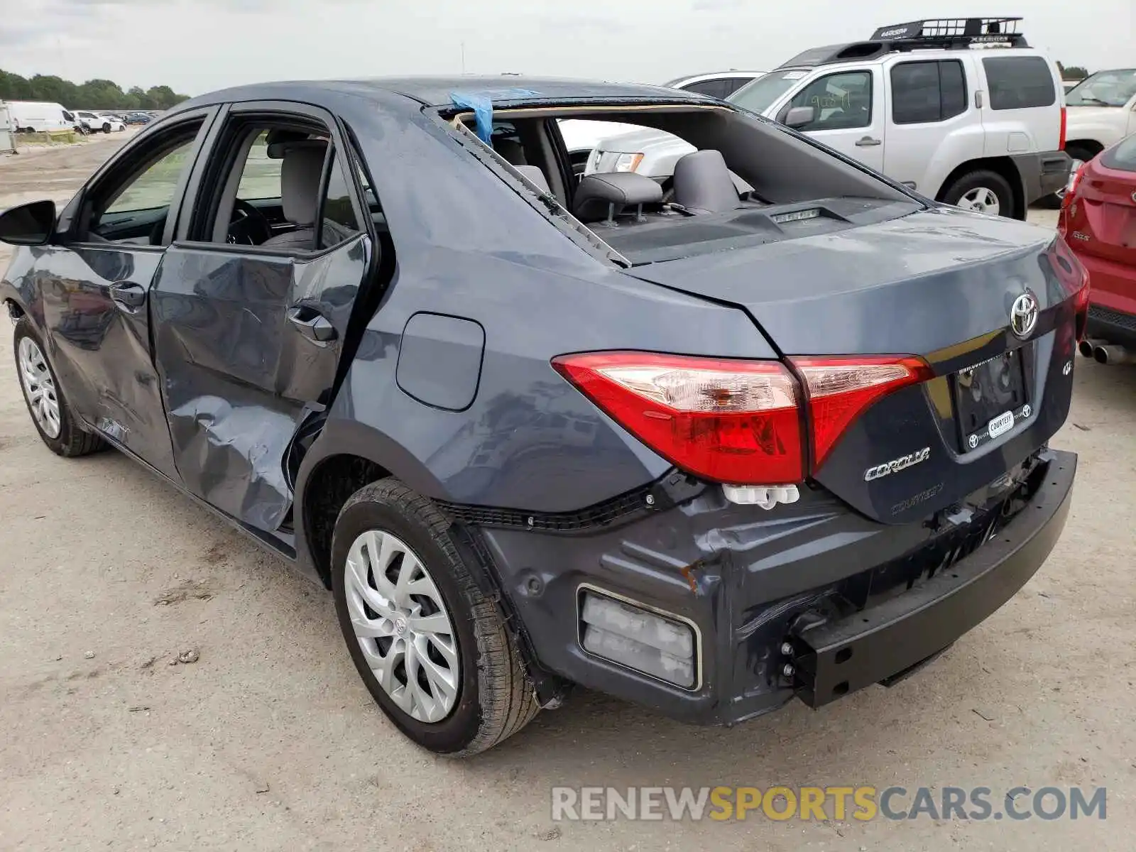 3 Photograph of a damaged car 5YFBURHE1KP942018 TOYOTA COROLLA 2019