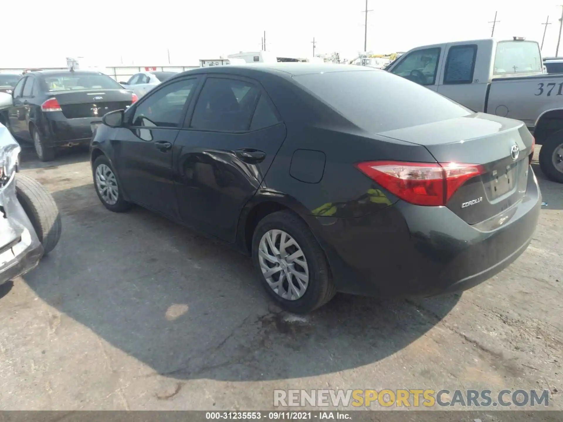 3 Photograph of a damaged car 5YFBURHE1KP942178 TOYOTA COROLLA 2019