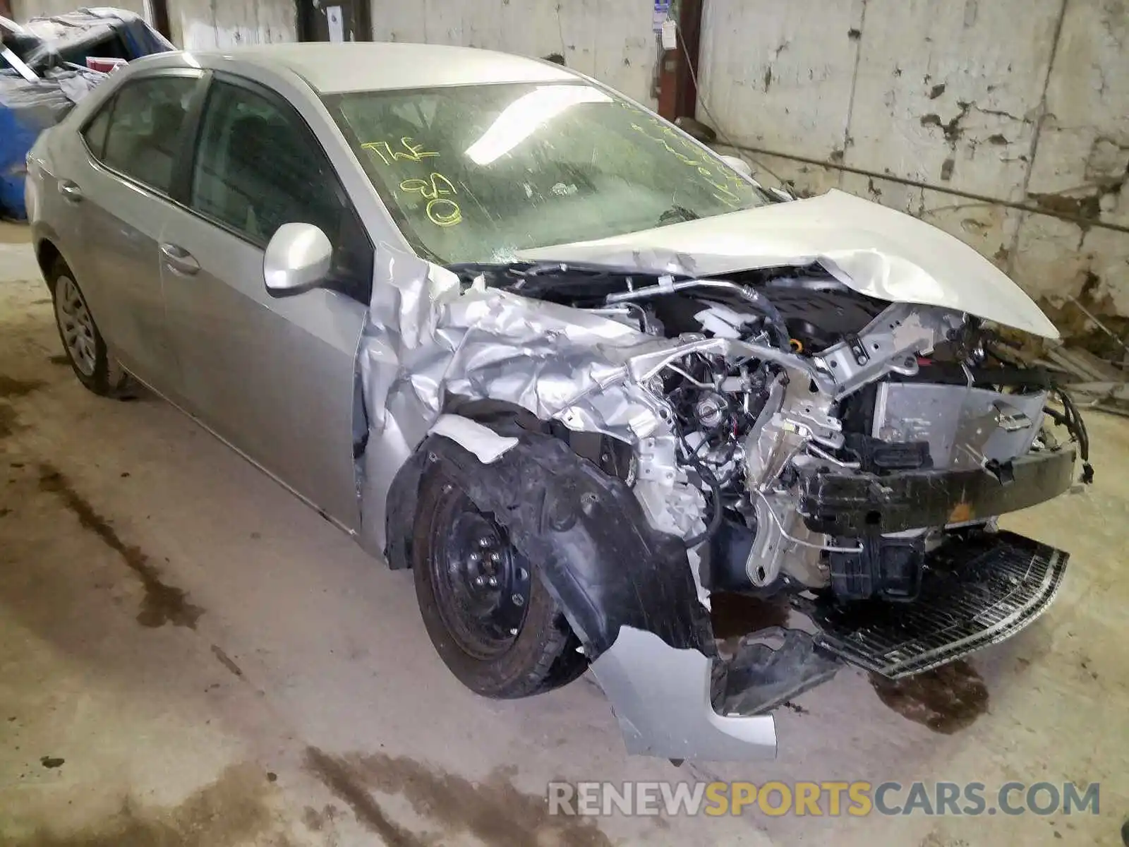 1 Photograph of a damaged car 5YFBURHE1KP942262 TOYOTA COROLLA 2019