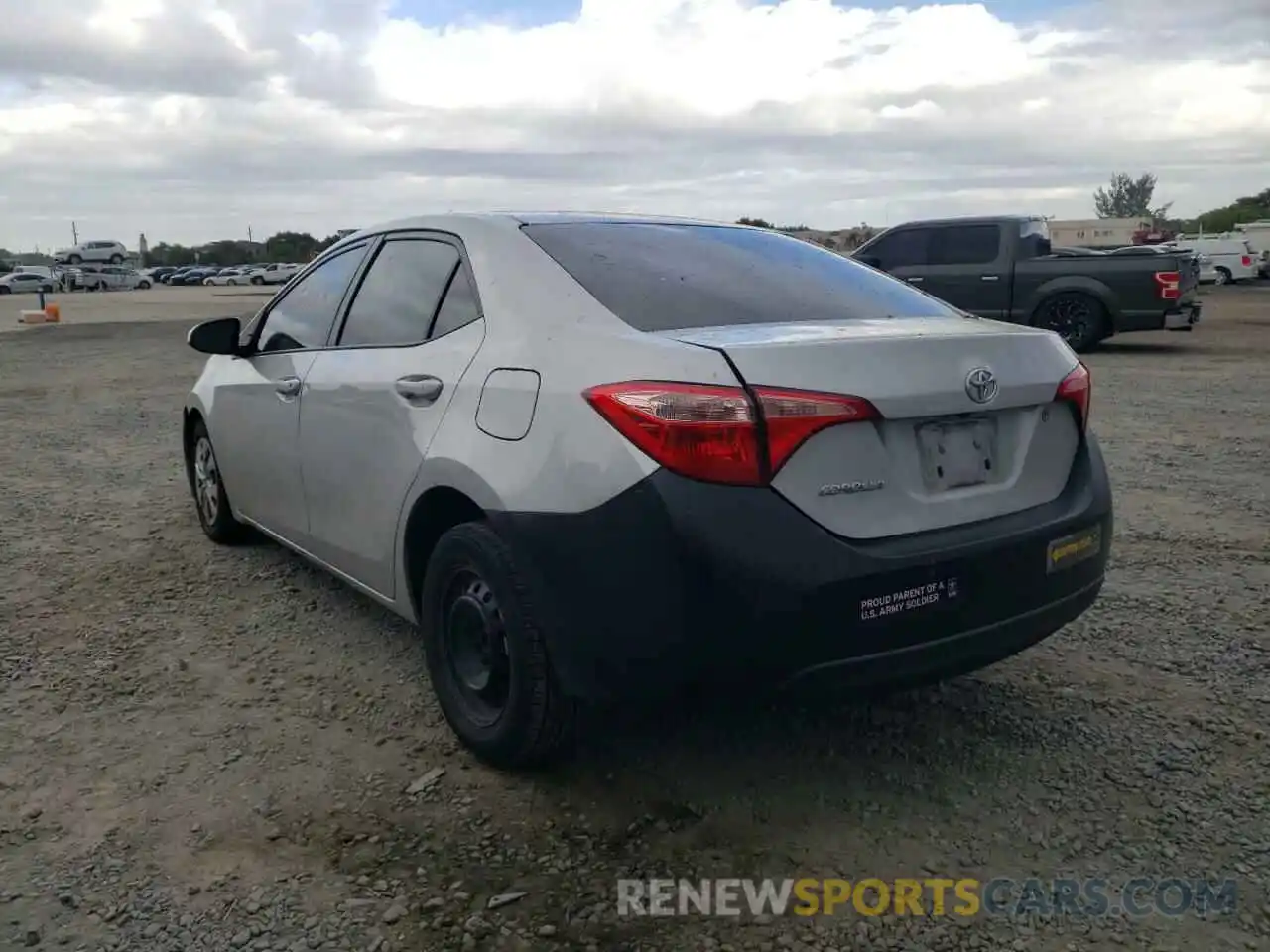 3 Photograph of a damaged car 5YFBURHE1KP942360 TOYOTA COROLLA 2019