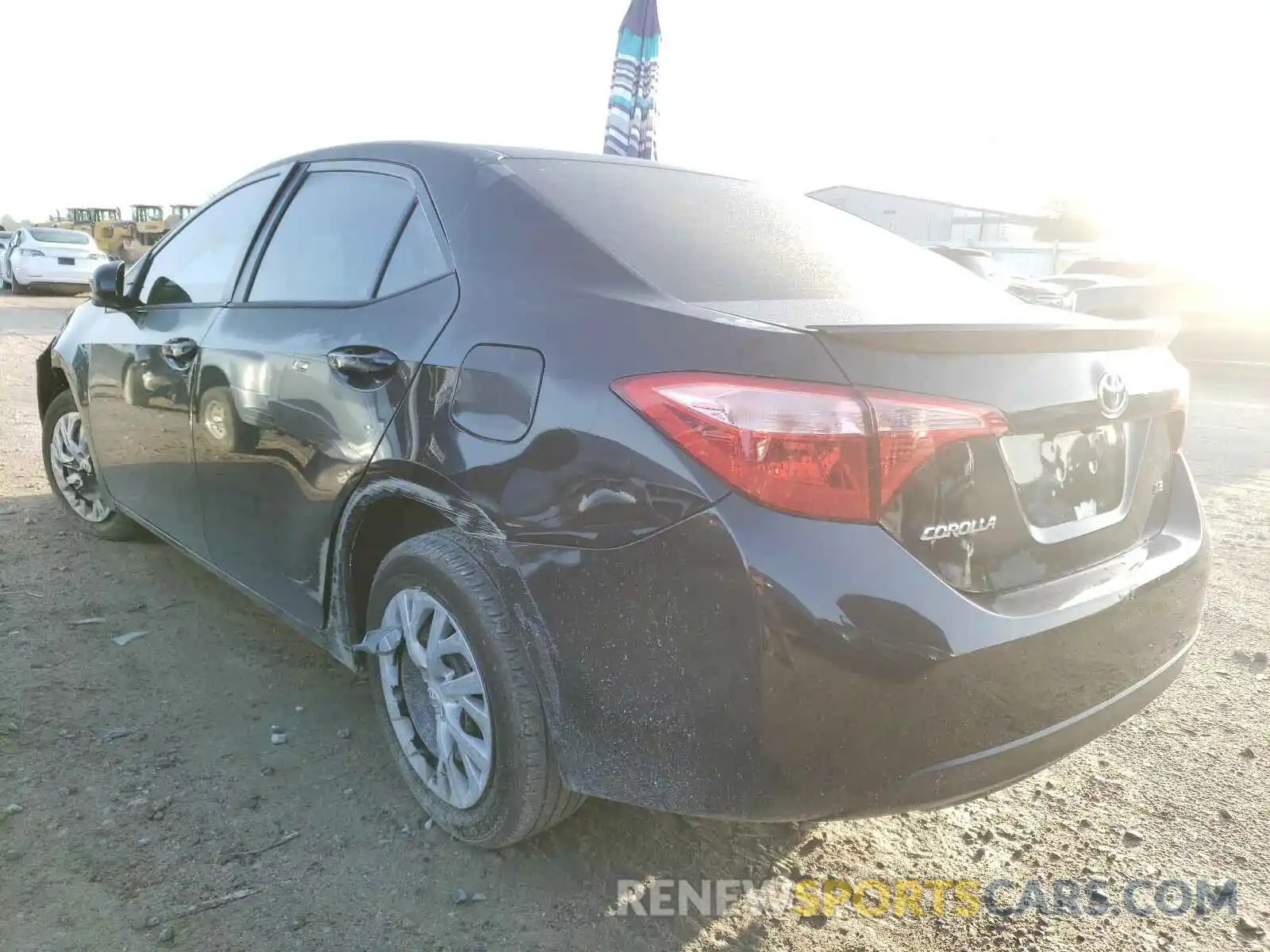 3 Photograph of a damaged car 5YFBURHE1KP942701 TOYOTA COROLLA 2019