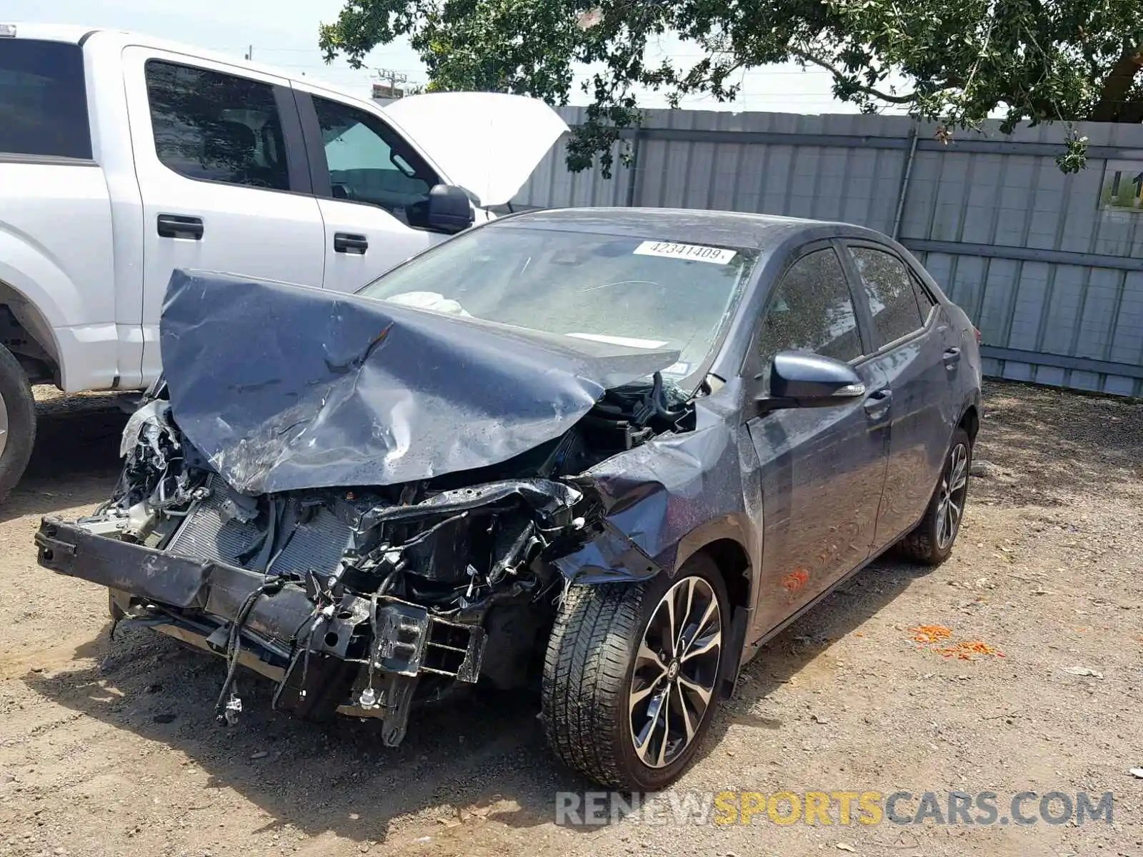 2 Photograph of a damaged car 5YFBURHE1KP943007 TOYOTA COROLLA 2019