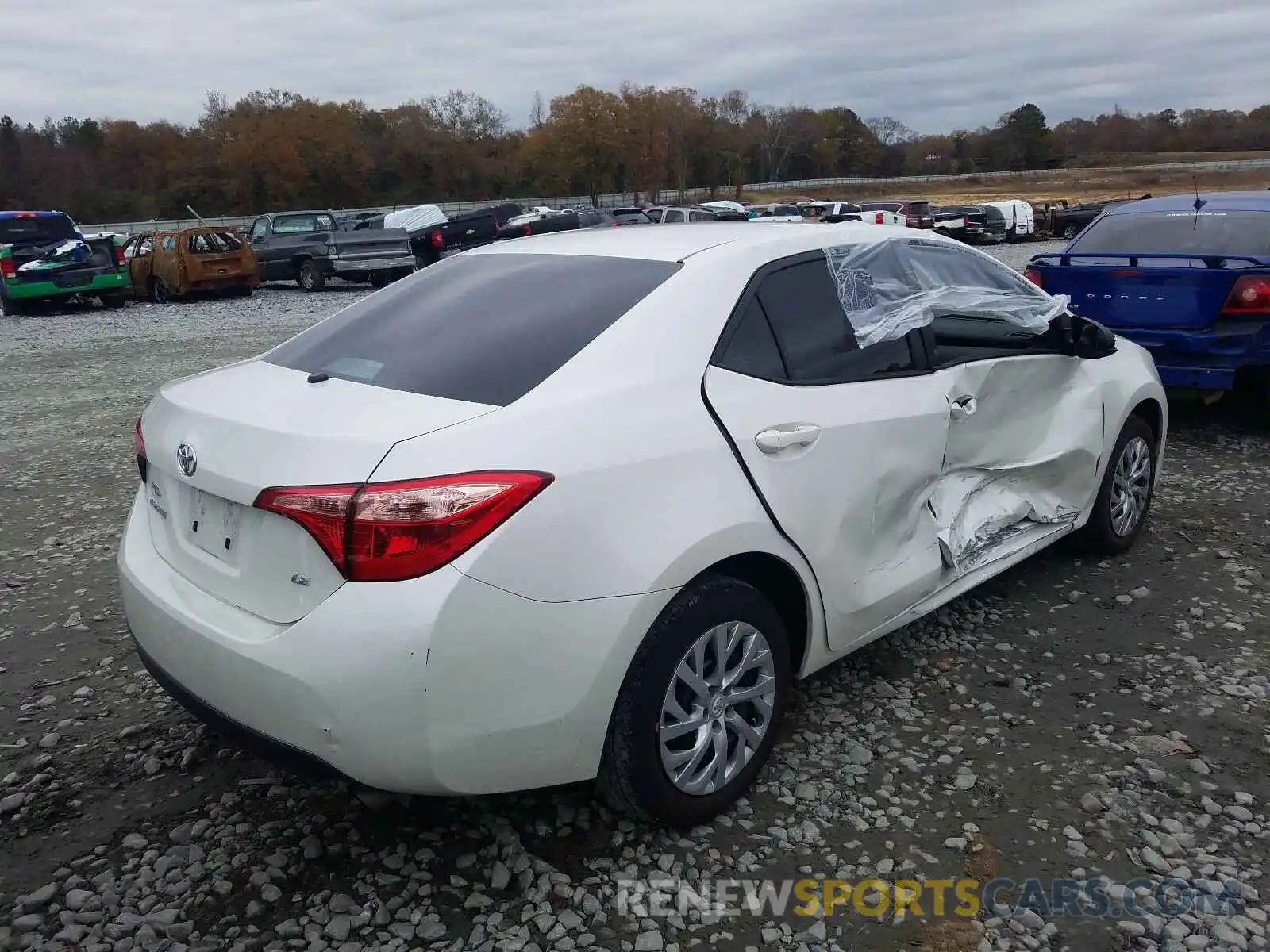 4 Photograph of a damaged car 5YFBURHE1KP943038 TOYOTA COROLLA 2019