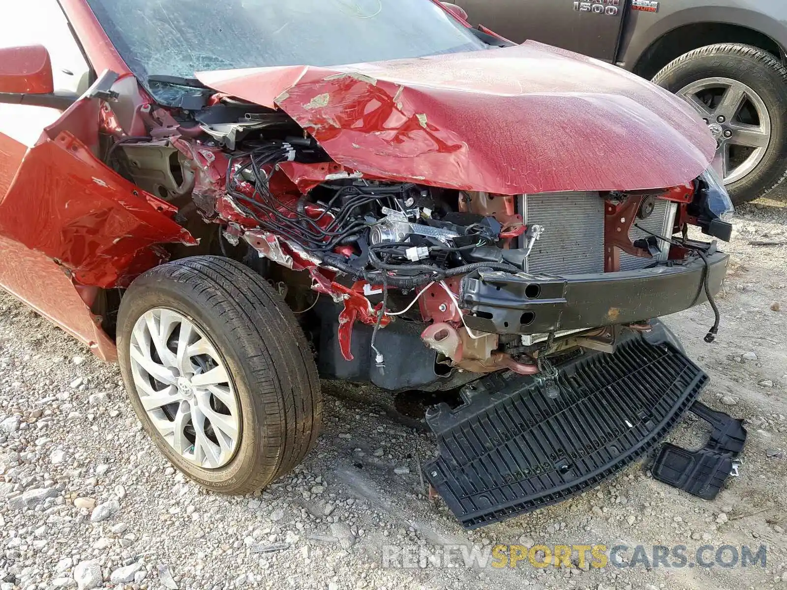 9 Фотография поврежденного автомобиля 5YFBURHE1KP943900 TOYOTA COROLLA 2019