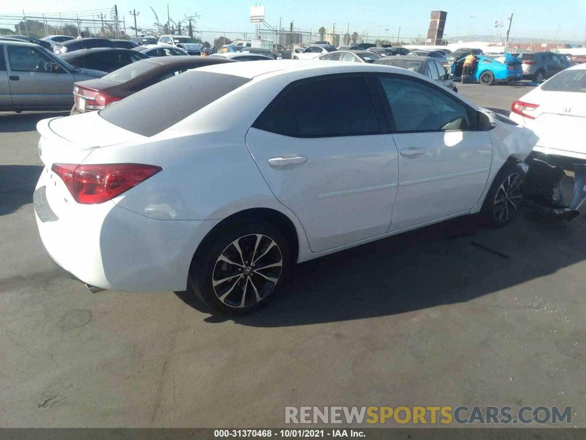 4 Photograph of a damaged car 5YFBURHE1KP944433 TOYOTA COROLLA 2019