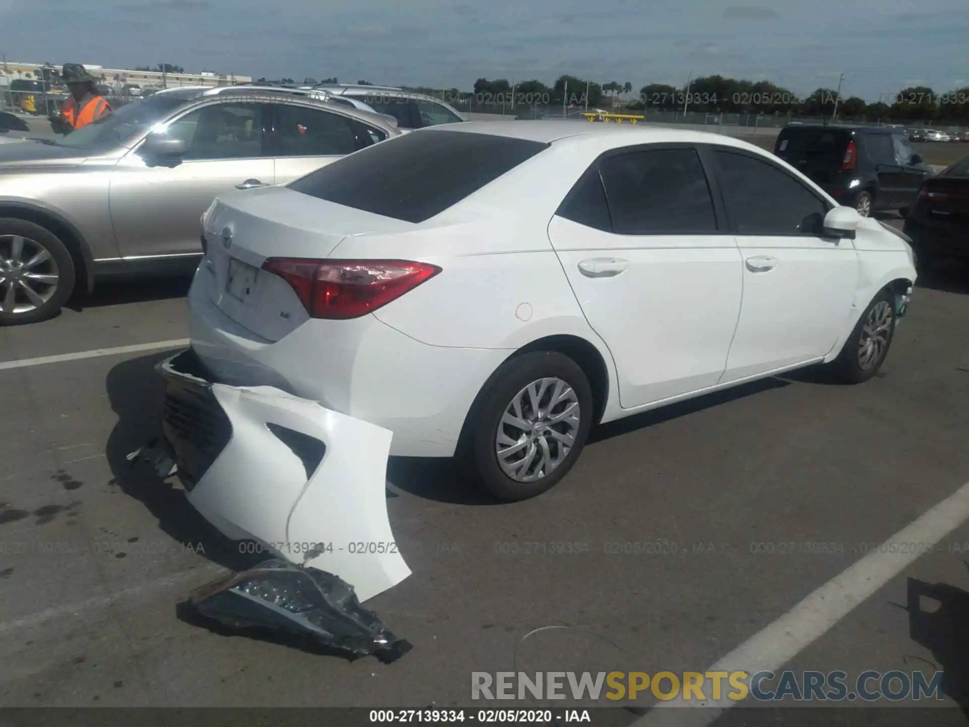 4 Photograph of a damaged car 5YFBURHE1KP945145 TOYOTA COROLLA 2019