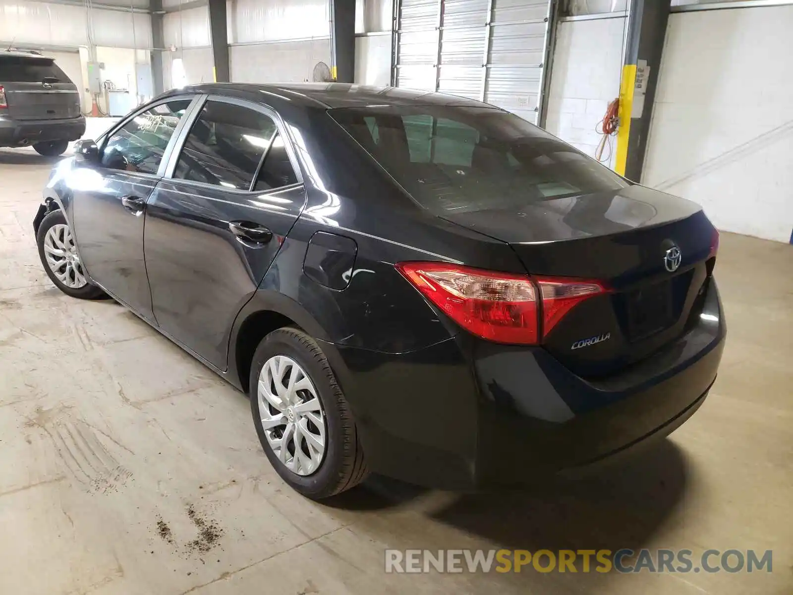 3 Photograph of a damaged car 5YFBURHE1KP946098 TOYOTA COROLLA 2019