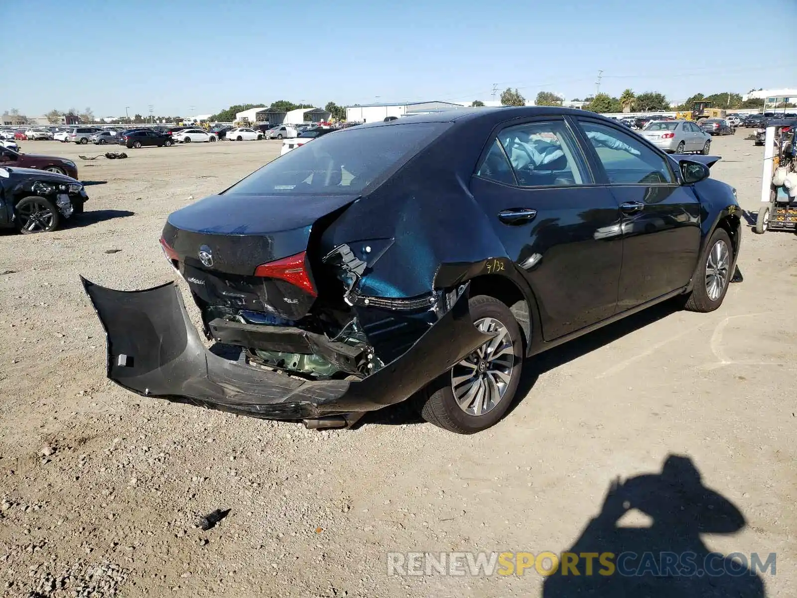 4 Photograph of a damaged car 5YFBURHE1KP946568 TOYOTA COROLLA 2019