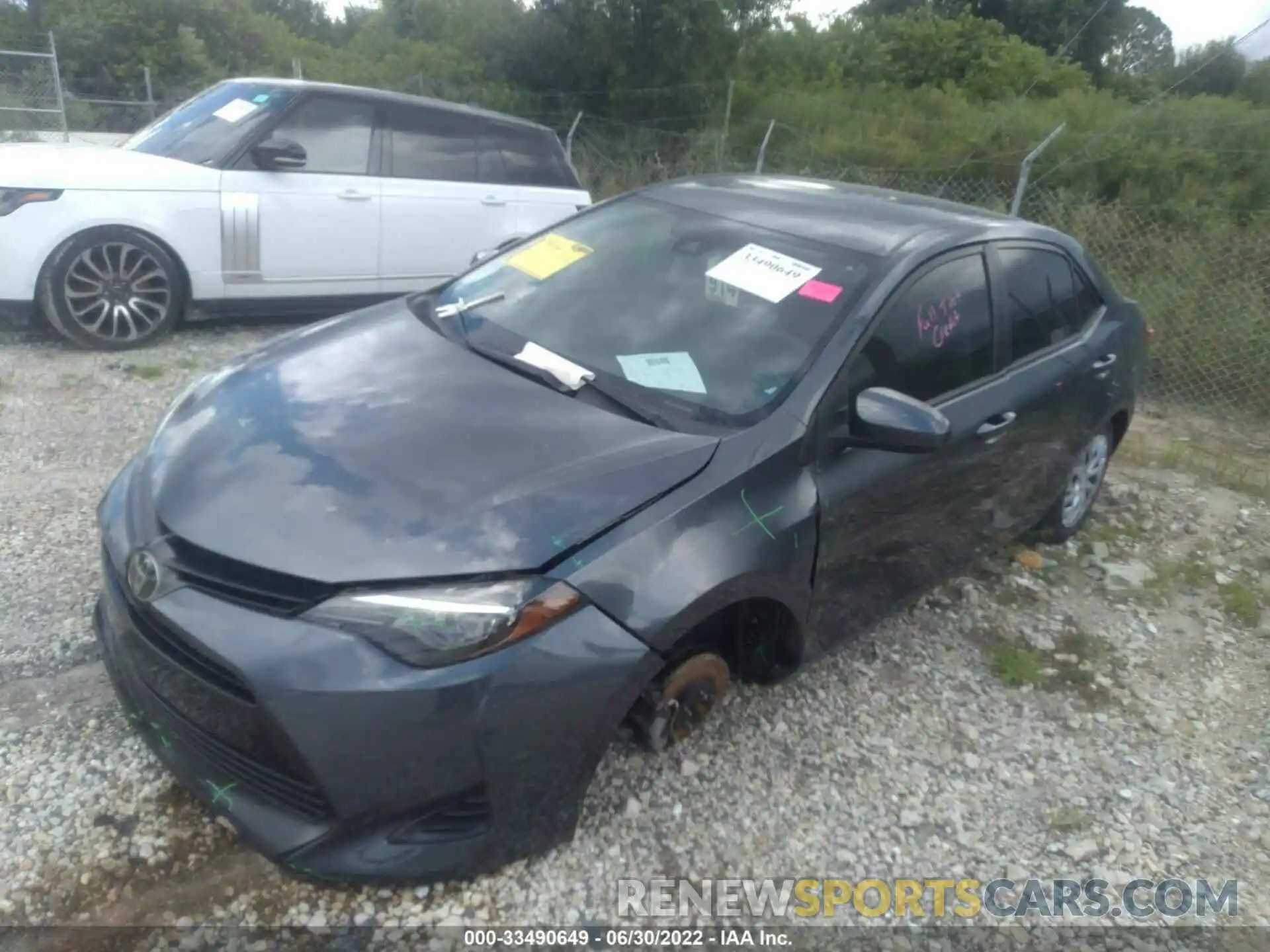 2 Photograph of a damaged car 5YFBURHE1KP946666 TOYOTA COROLLA 2019