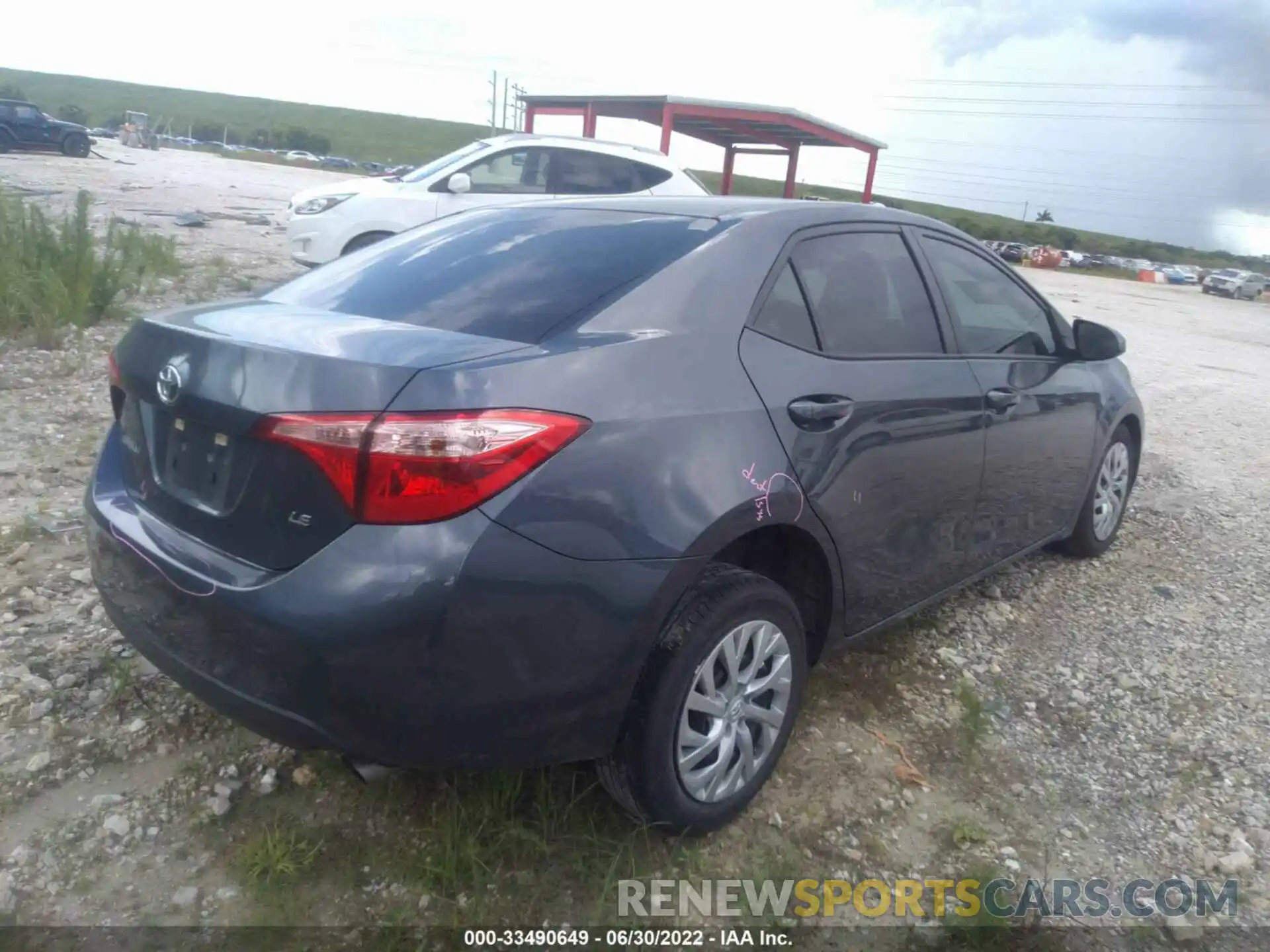 4 Photograph of a damaged car 5YFBURHE1KP946666 TOYOTA COROLLA 2019