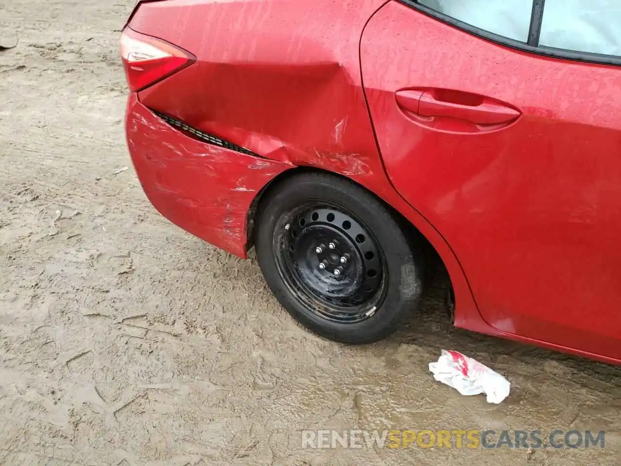 9 Photograph of a damaged car 5YFBURHE1KP947901 TOYOTA COROLLA 2019