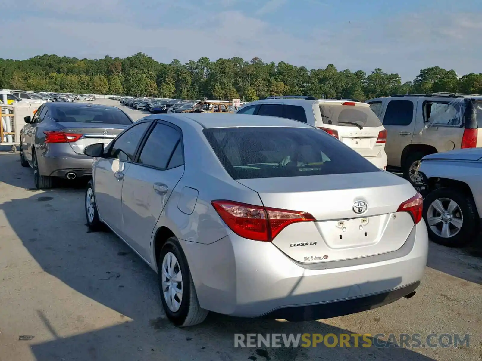 3 Photograph of a damaged car 5YFBURHE1KP948028 TOYOTA COROLLA 2019