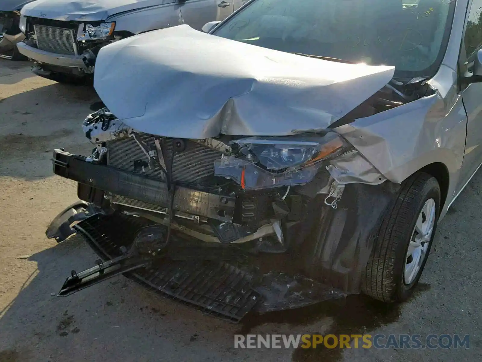 9 Photograph of a damaged car 5YFBURHE1KP948028 TOYOTA COROLLA 2019