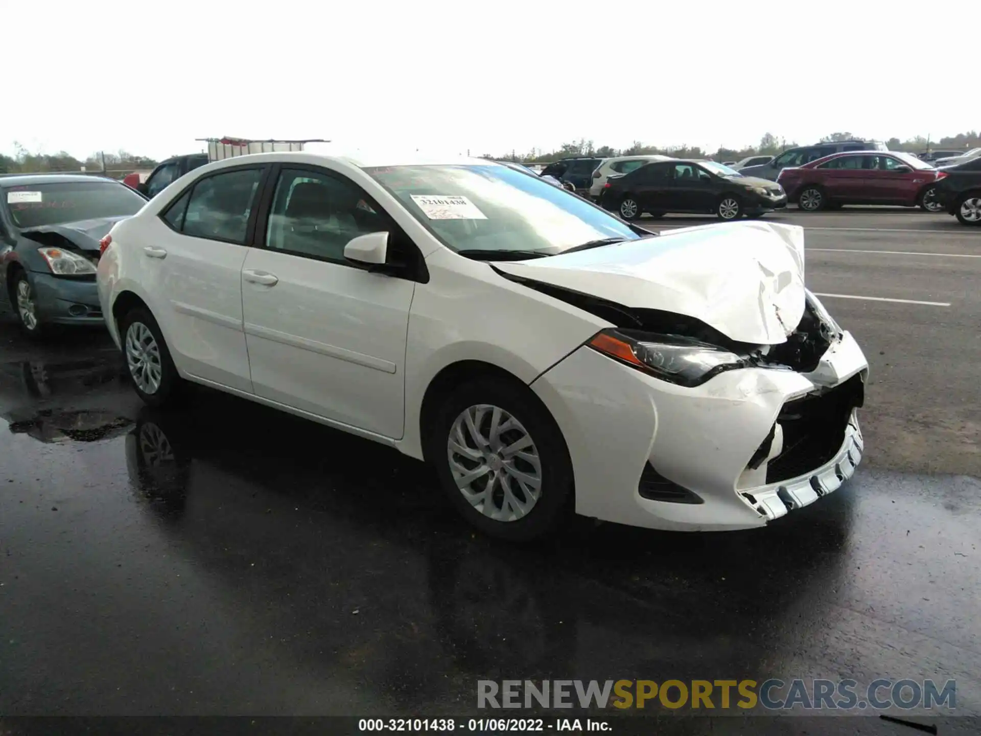 1 Photograph of a damaged car 5YFBURHE1KP948658 TOYOTA COROLLA 2019